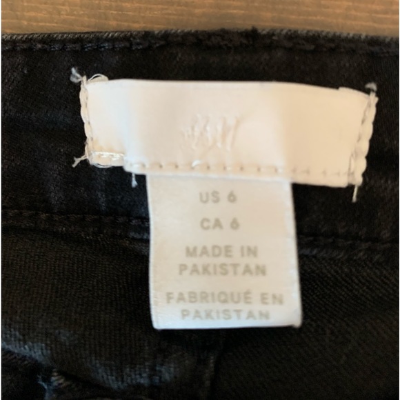 H&M black denim high rise skinny jeans. Size. 6 - Picture 2 of 7